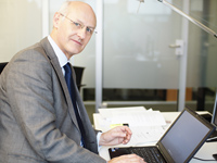 Professor Alan McKinnon, Leiter des Departments Logistik der Kühne Logistics University in Hamburg